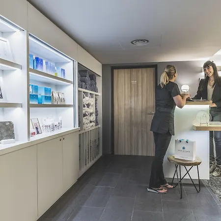 Les Aiglons 酒店 4*