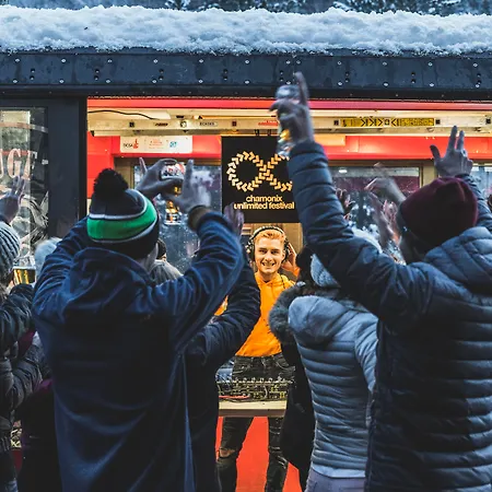 Les Aiglons Готель Шамоні