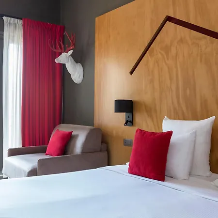 Hotell Les Aiglons 4*